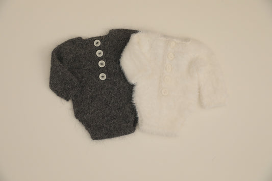 RTS! set of 2 Small newborn/preemie footless rompers