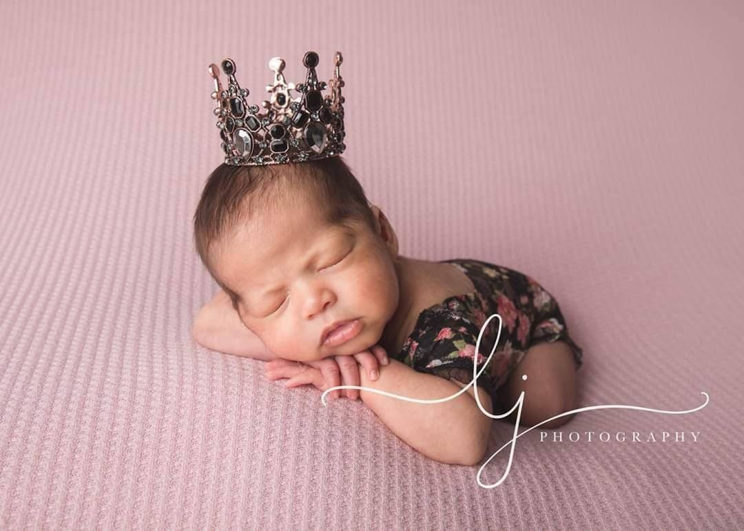 RTS! Vintage crowns