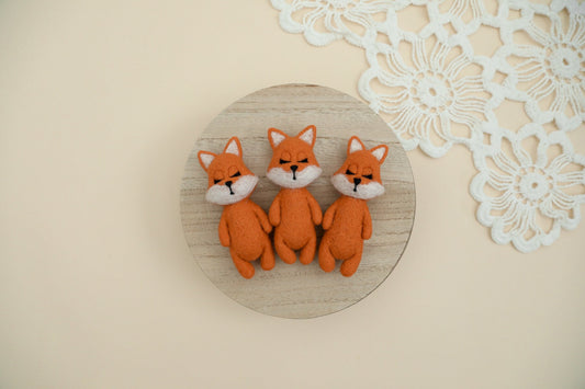 RTS! Felted fox props