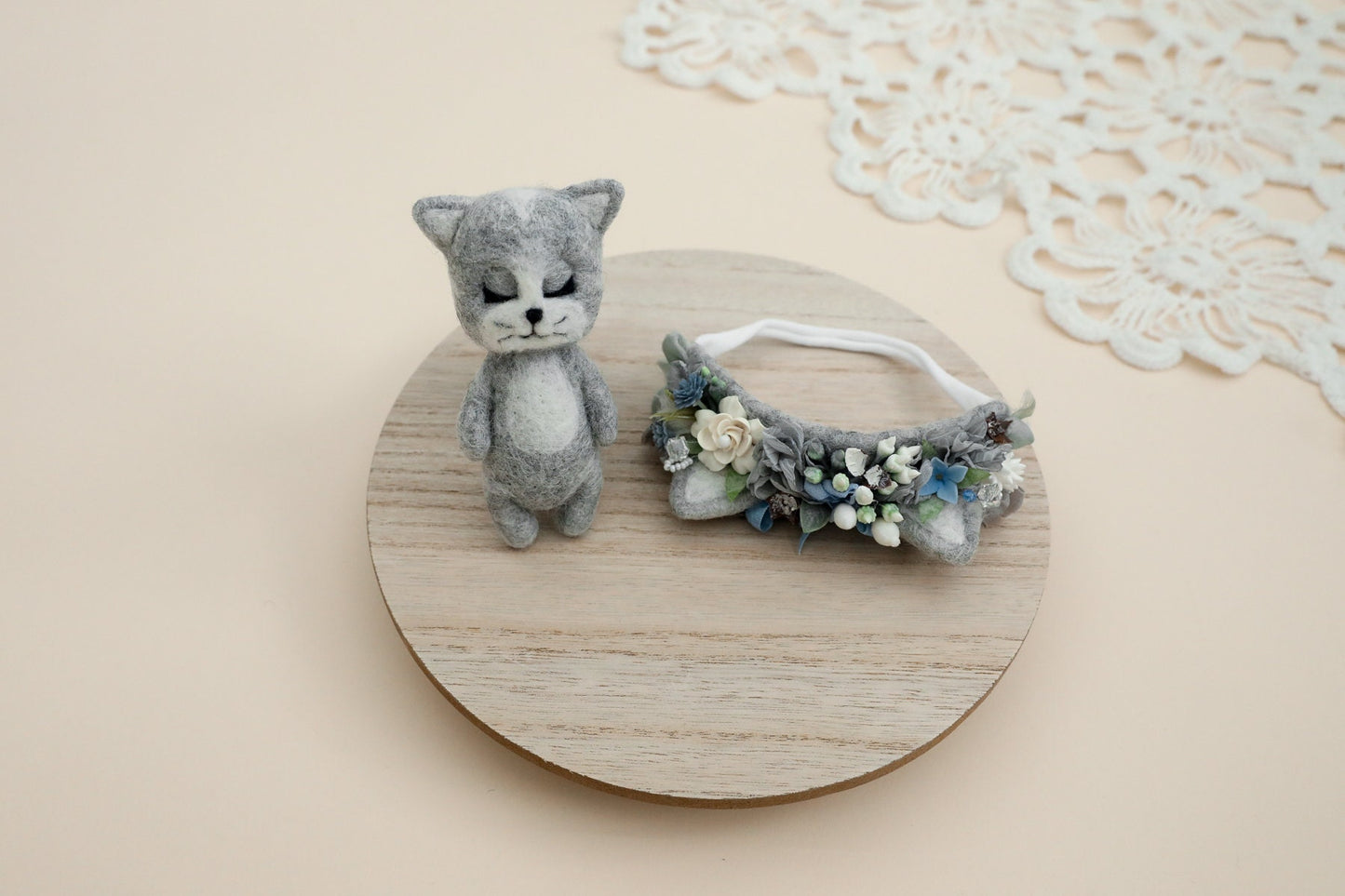 RTS! Felted kitten props
