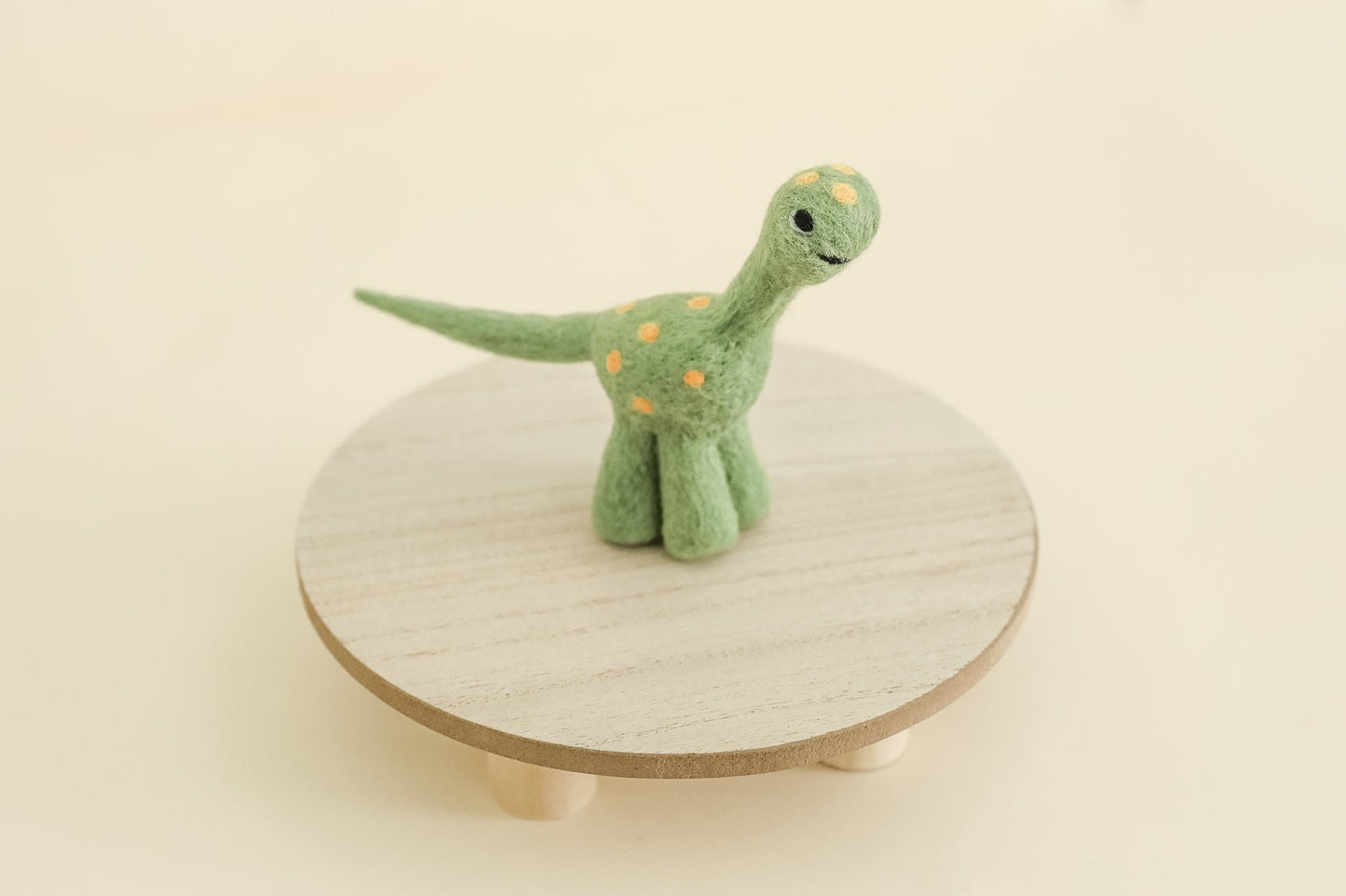 MADE TO ORDER! Felted dinosaur | Photo prop Newborn photography prop Baby dino toy Wool dinosaur lovie toy Felted dino