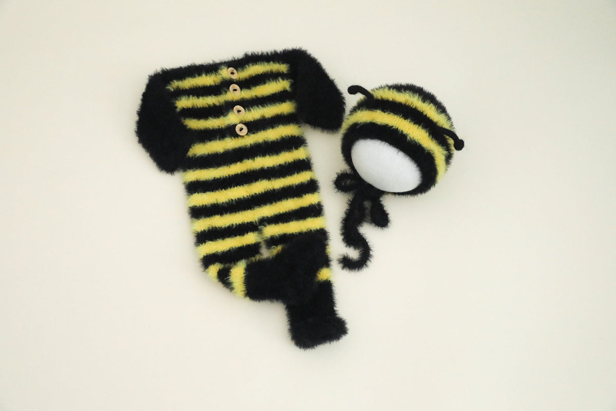 RTS! Fuzzy bee outfit
