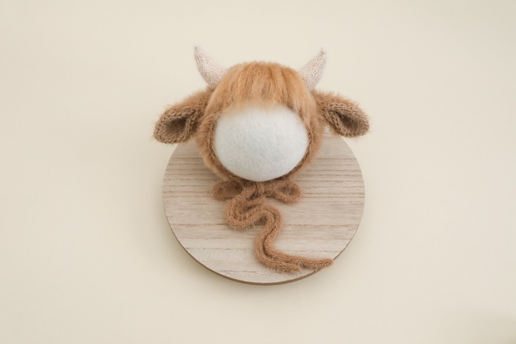 CUSTOM LISTING for Madisen! Knitted highland cow bonnet, size for 4 months old baby