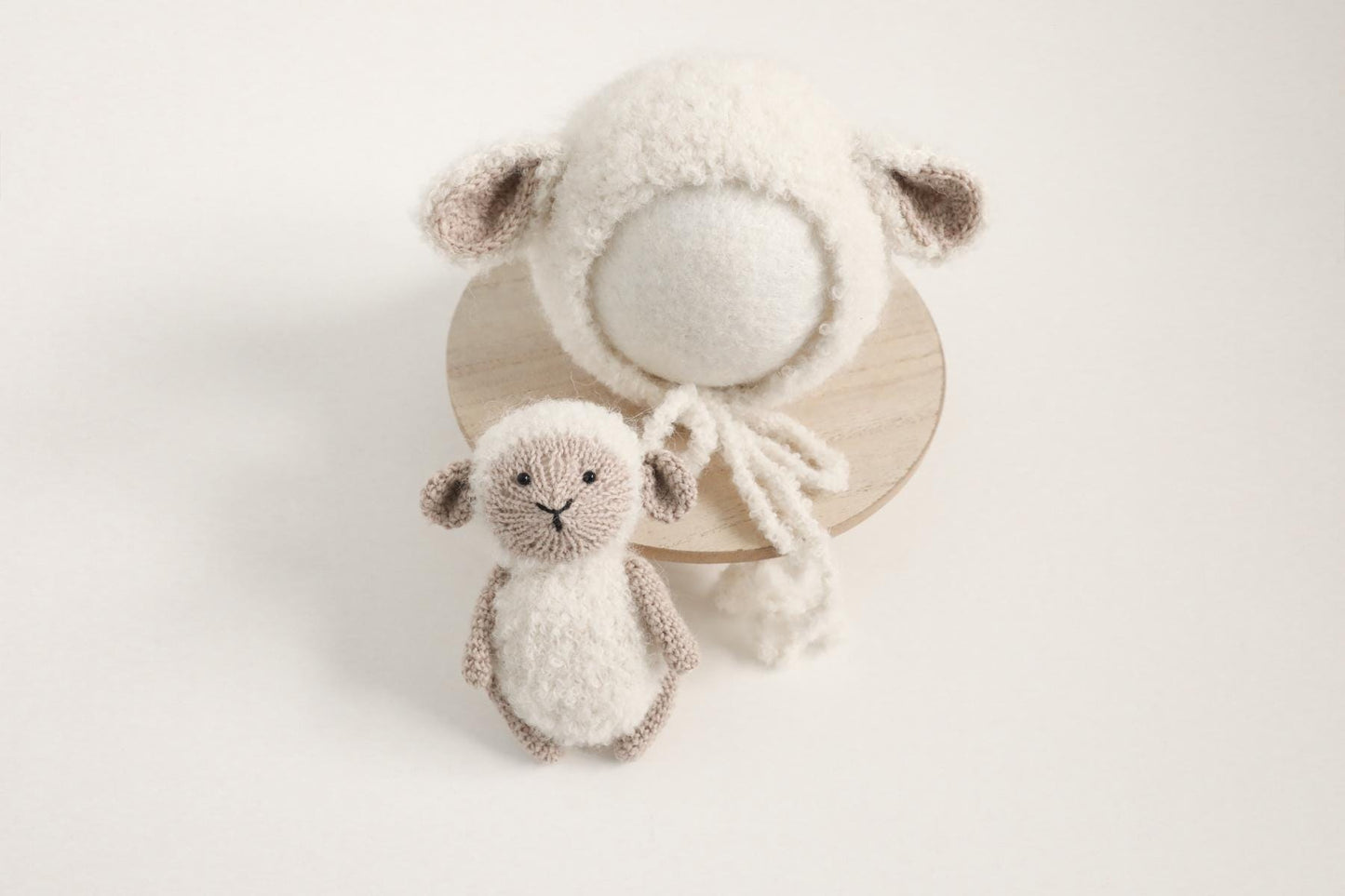 RTS! Sheep/lamb bonnet