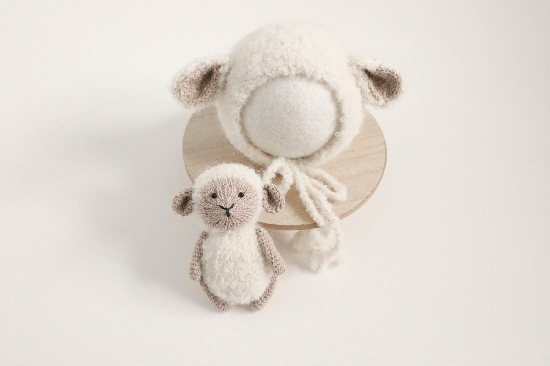 RTS! Sheep/lamb bonnet