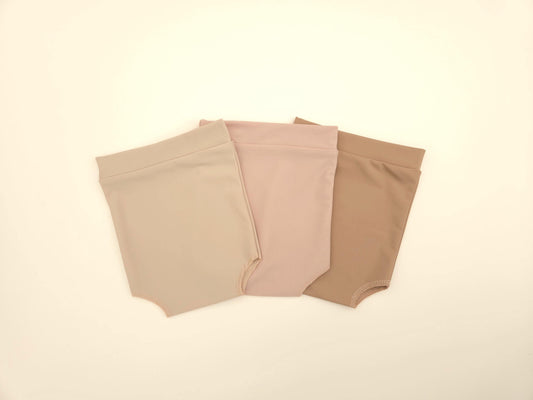 RTS! Newborn diaper cover Set of 3 | Newborn photography prop Baby bottom cover