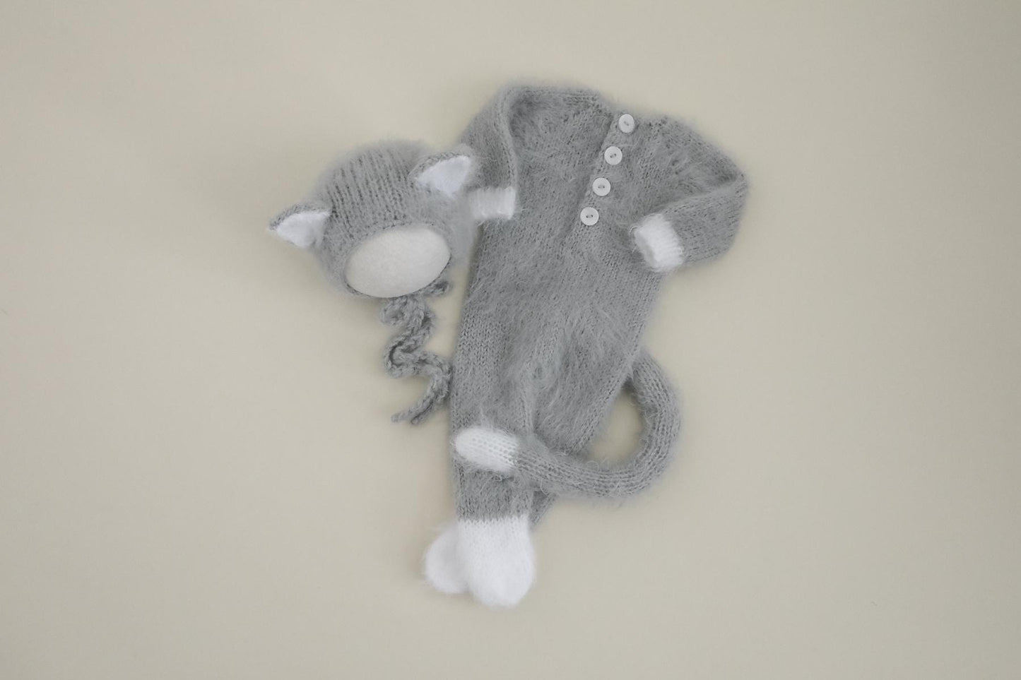 RTS! Fuzzy kitten outfit