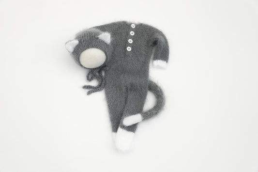 RTS! Fuzzy kitten outfit