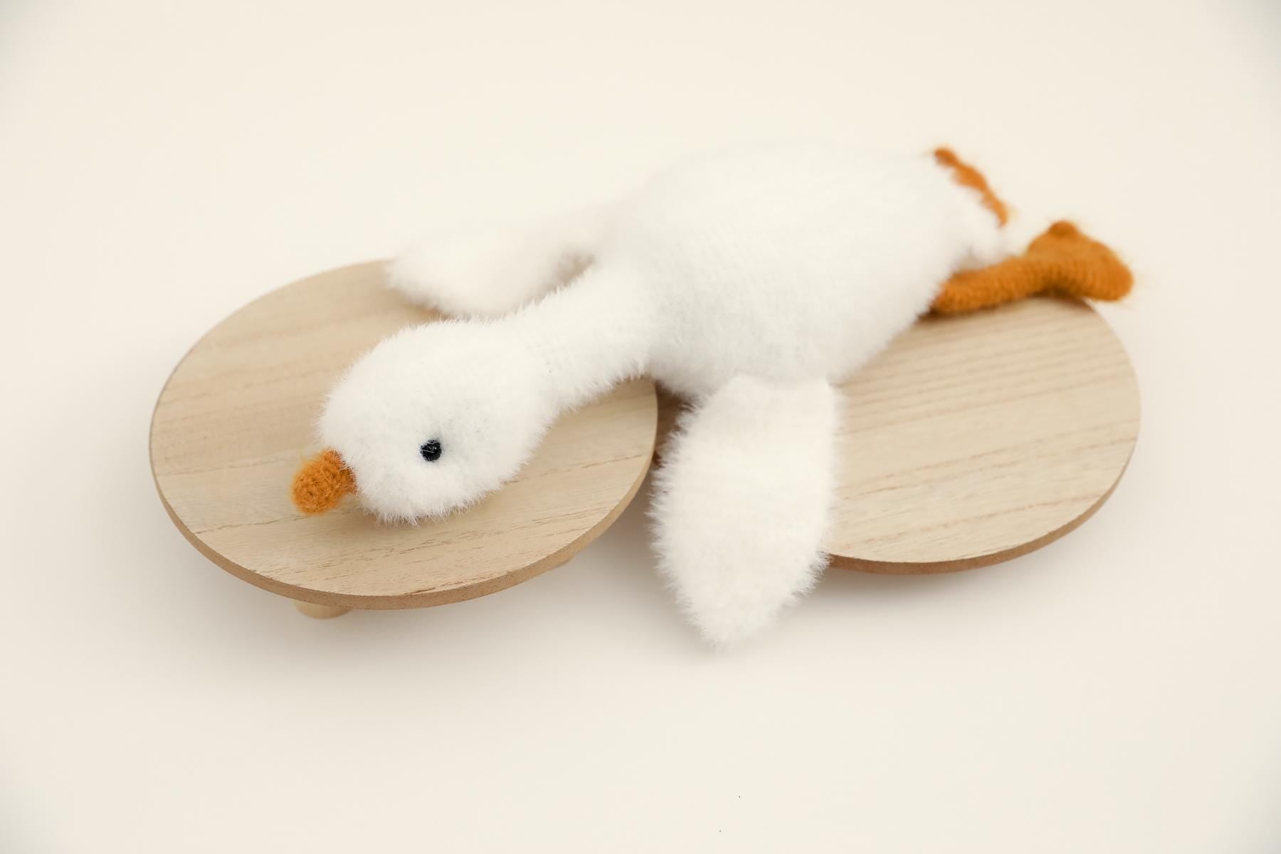 RTS! White goose toy