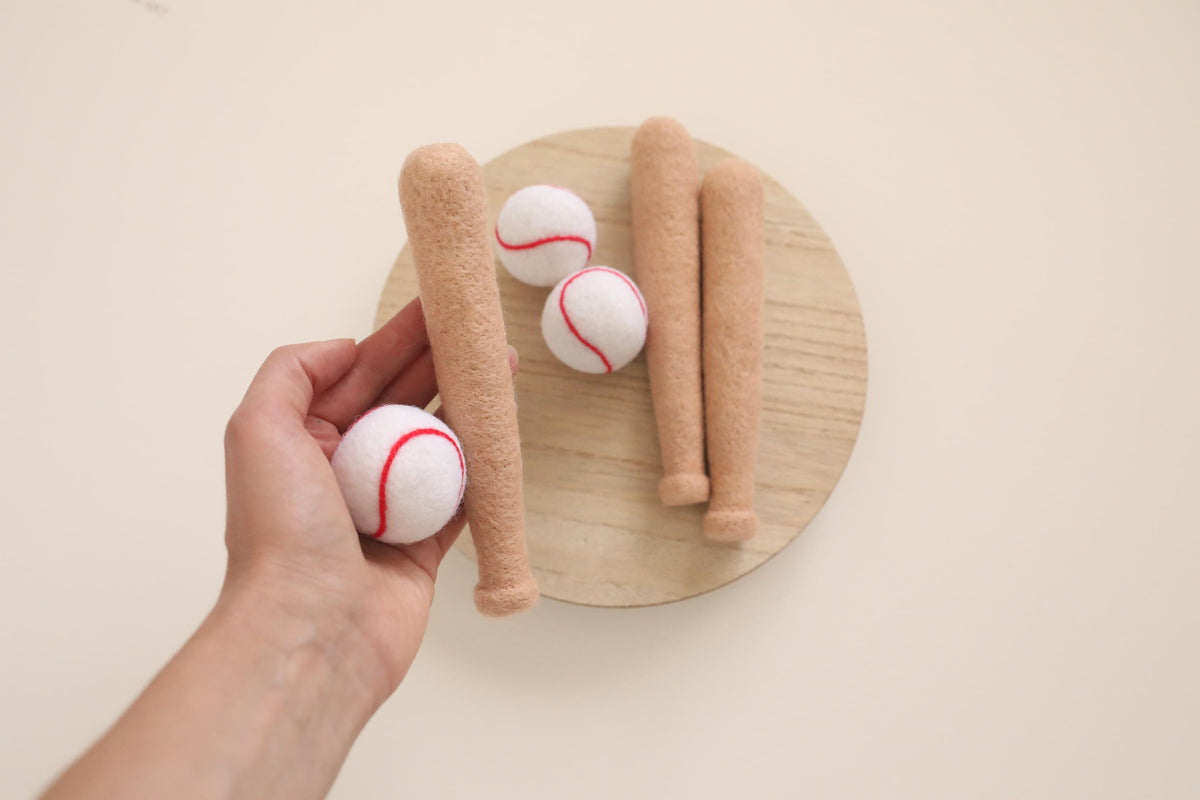 RTS! Felted baseball set